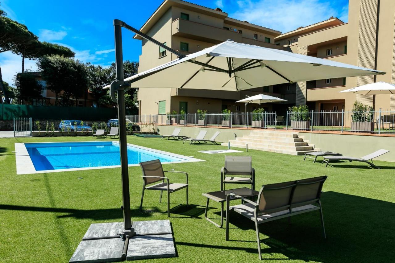 Residence San Francesco Tirrenia Bagian luar foto