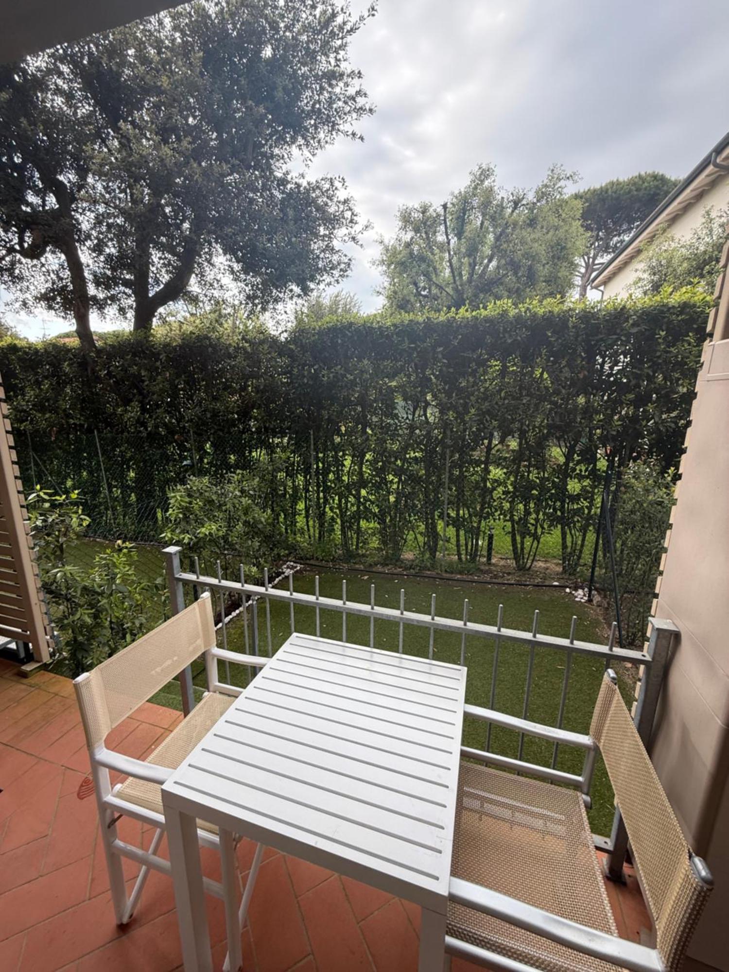 Residence San Francesco Tirrenia Bagian luar foto