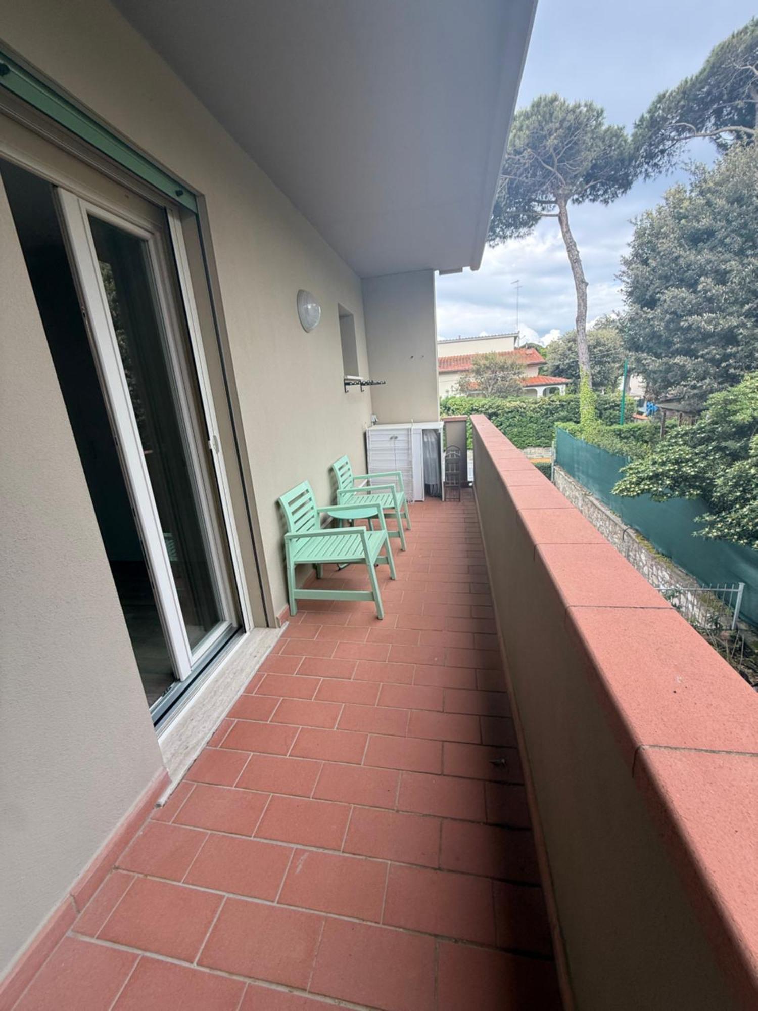 Residence San Francesco Tirrenia Bagian luar foto
